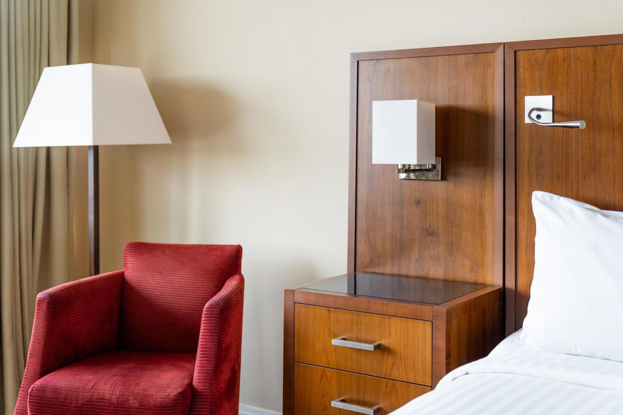 London Stadium Hotel, A Member Of Radisson Individuals